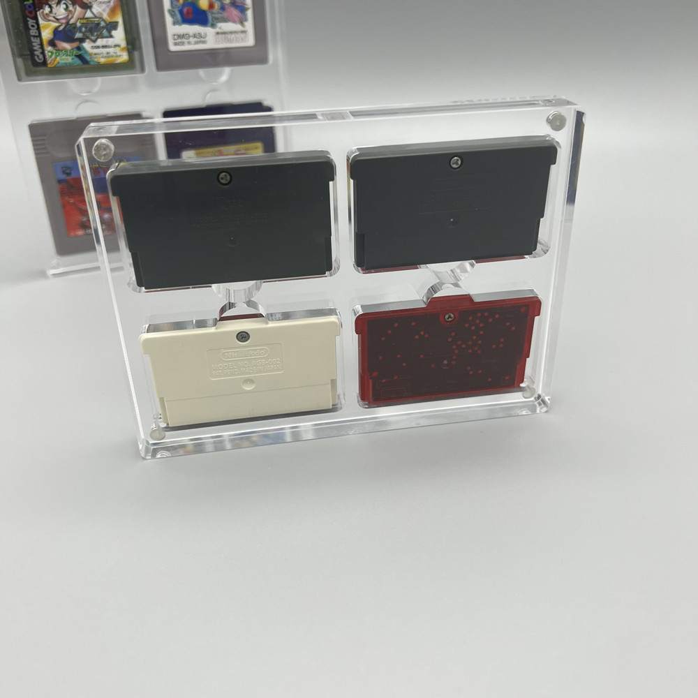 Custodia rigida per cartucce c - Game Boy Cartridge Holder recensione e prezzo
